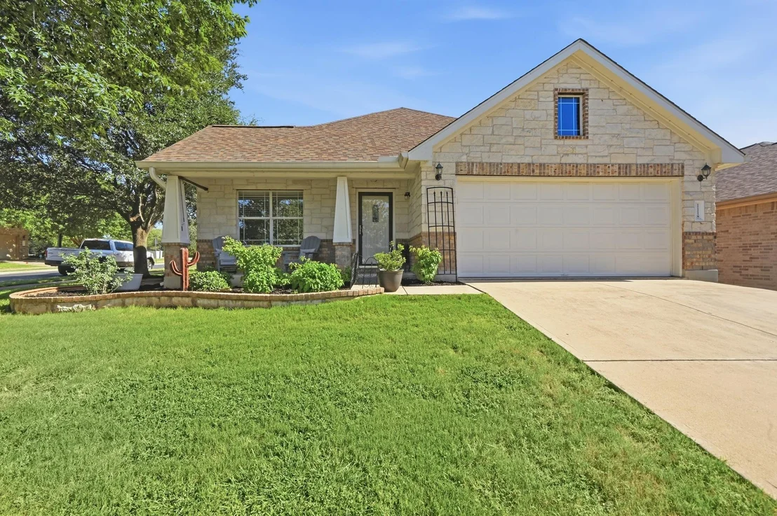 Photo of 1118 Giberson WAY