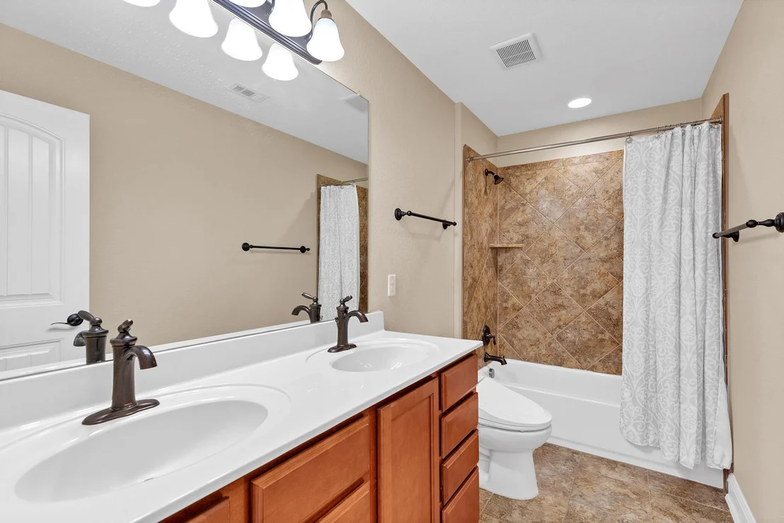 Photo of 301 Wye Oak ST