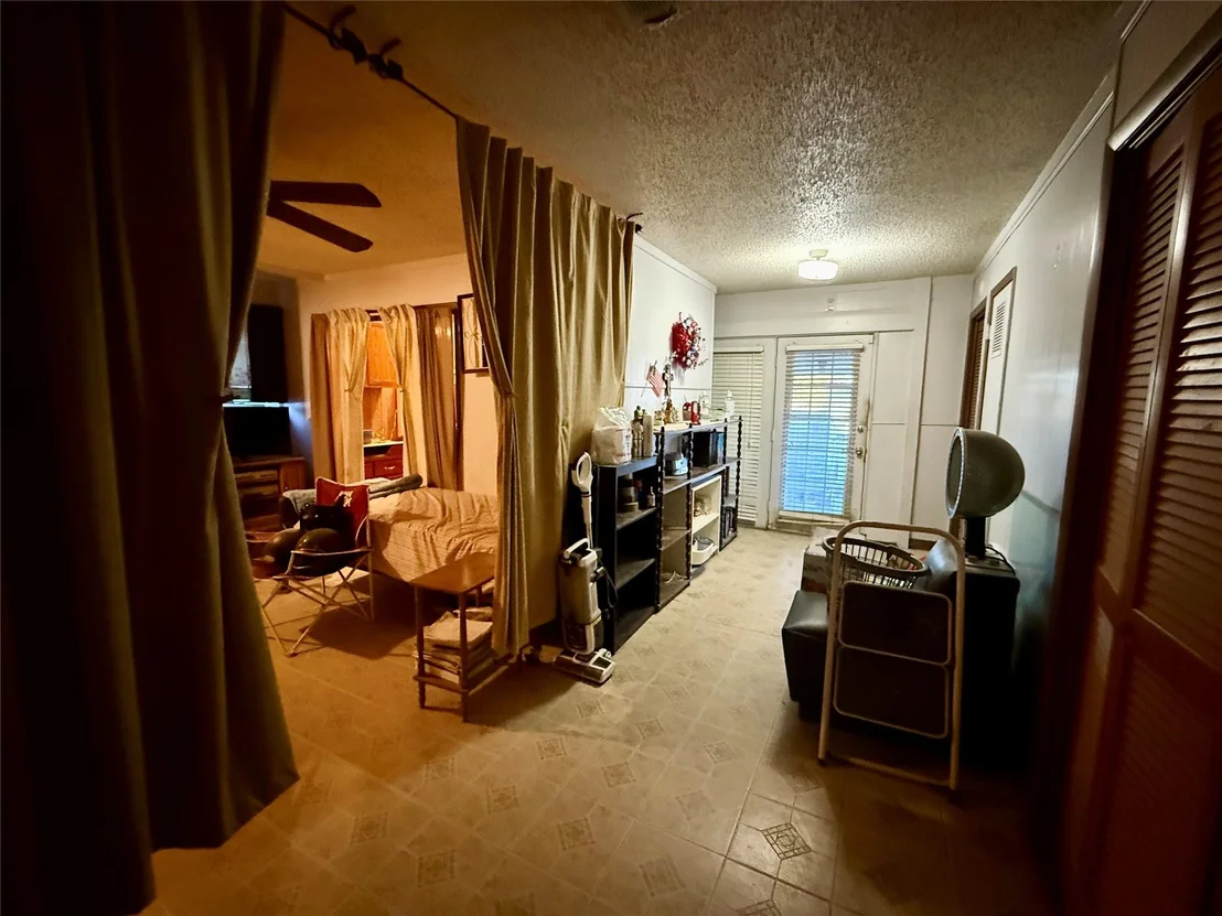 Photo of 100 Skyloop DR