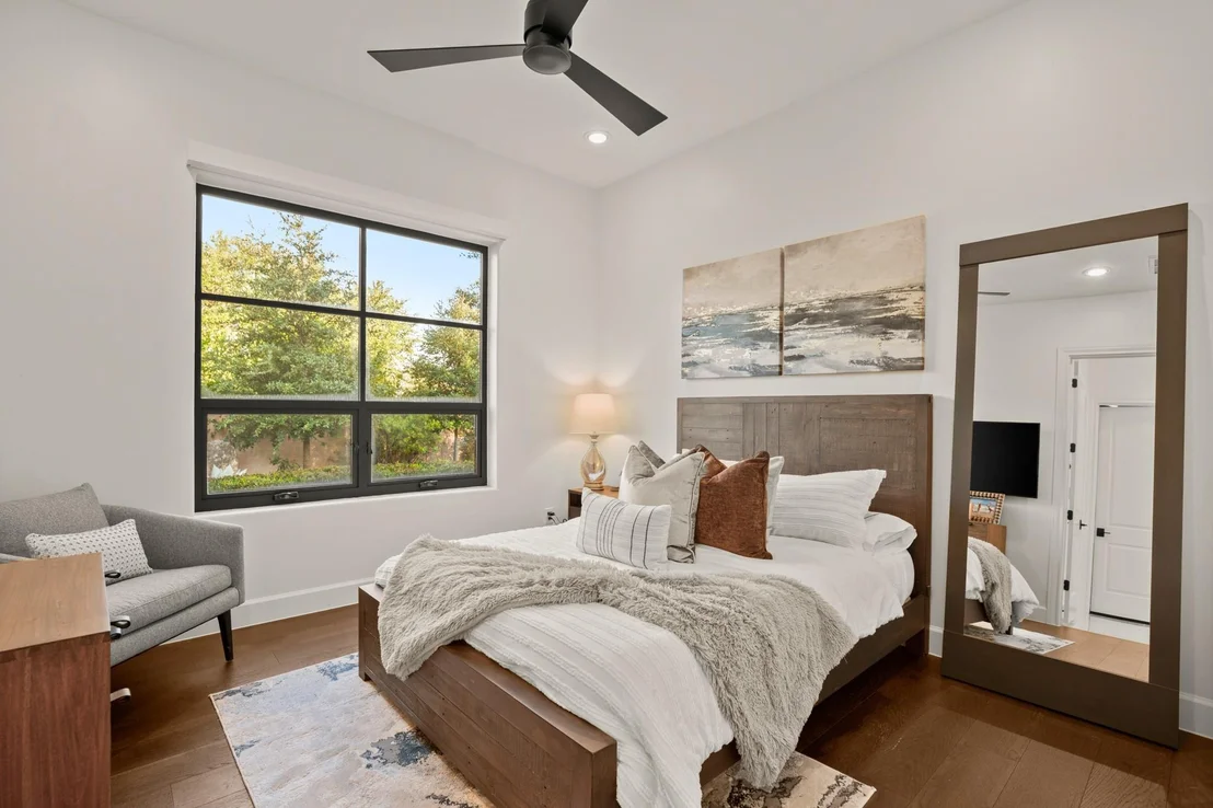Photo of 1832 Windy Walk CV