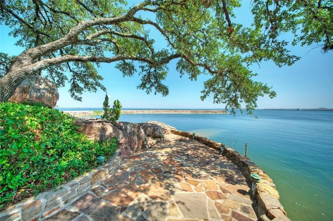 Photo of 206 Forest DR