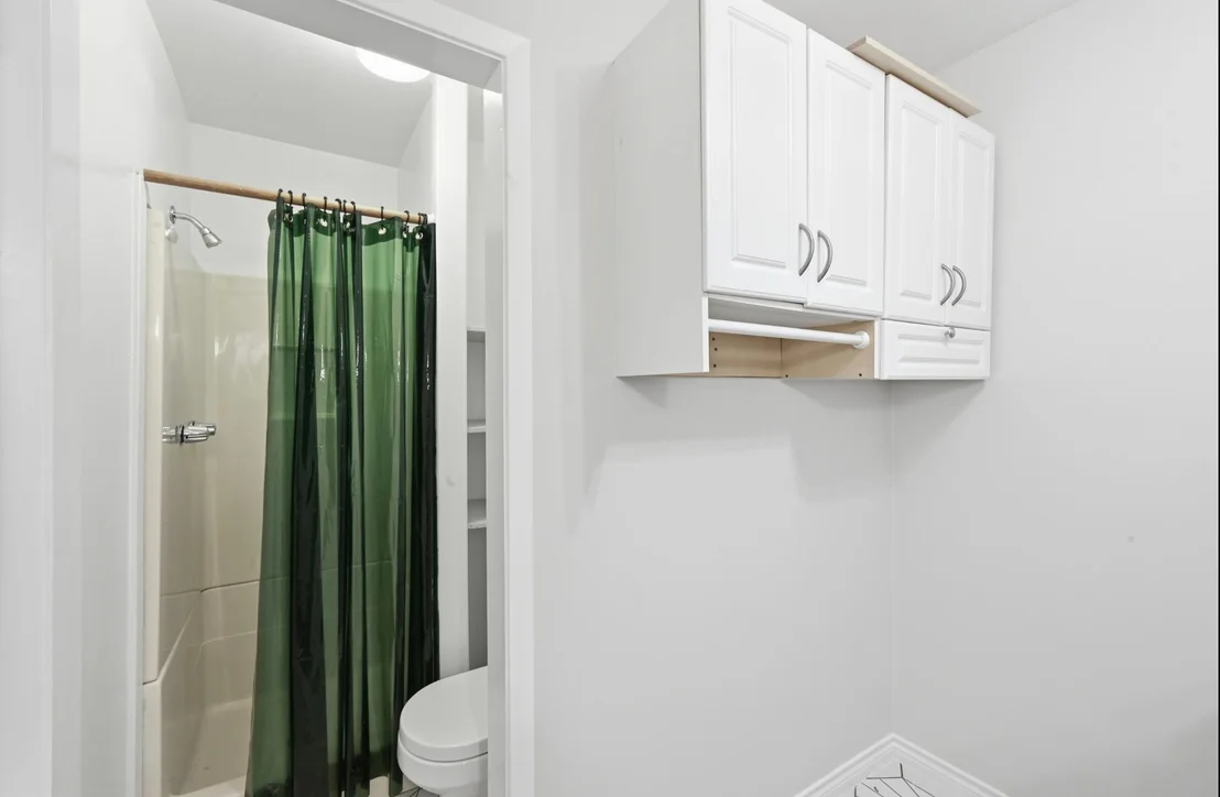 Photo of 5300 Suburban DR