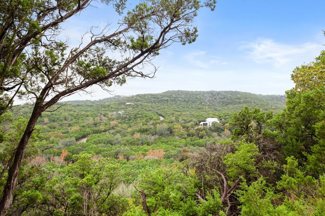 Photo of 18211 Gregg Bluff RD