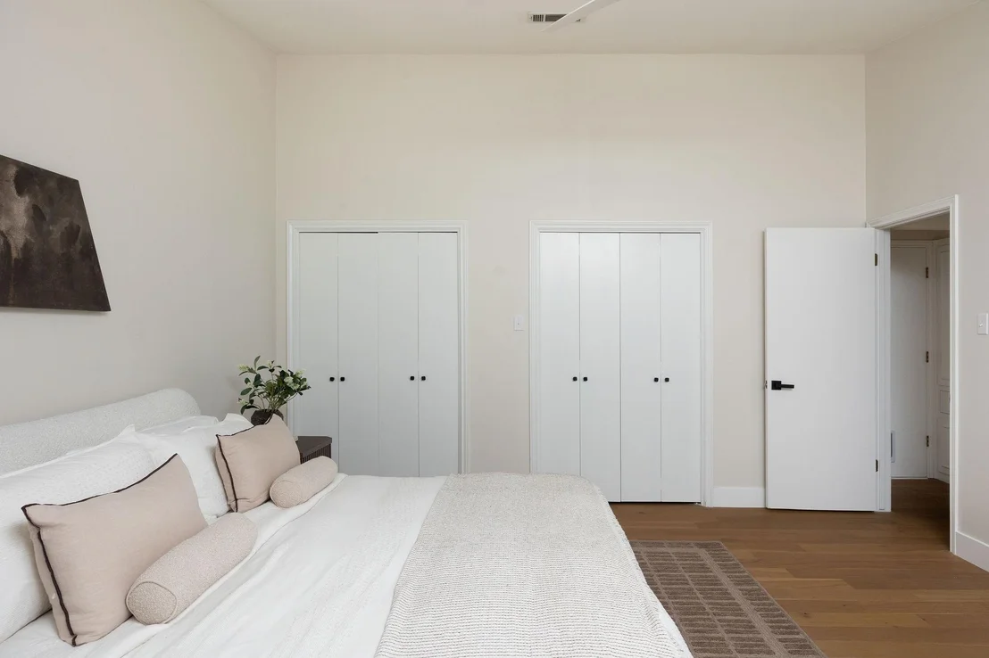 Photo of 2401 Vassal DR