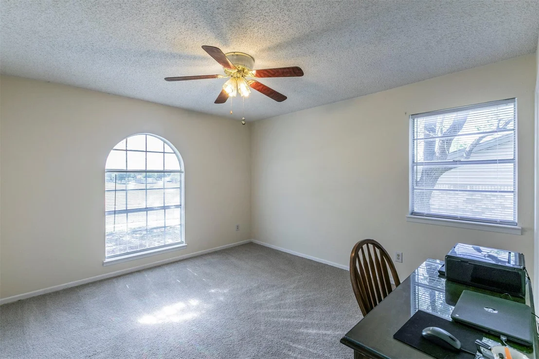 Photo of 605 Manning DR