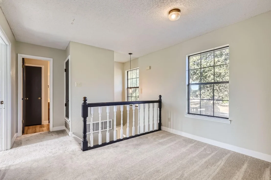 Photo of 1711 Ryon LN
