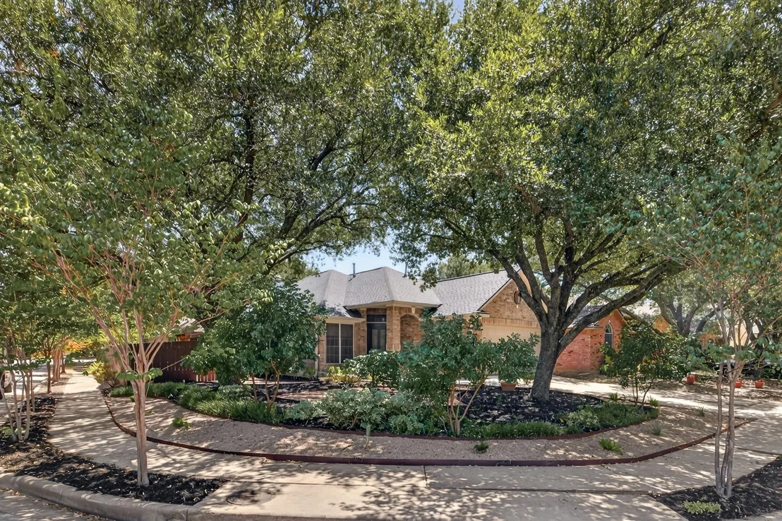 Photo of 13536 Anarosa LOOP