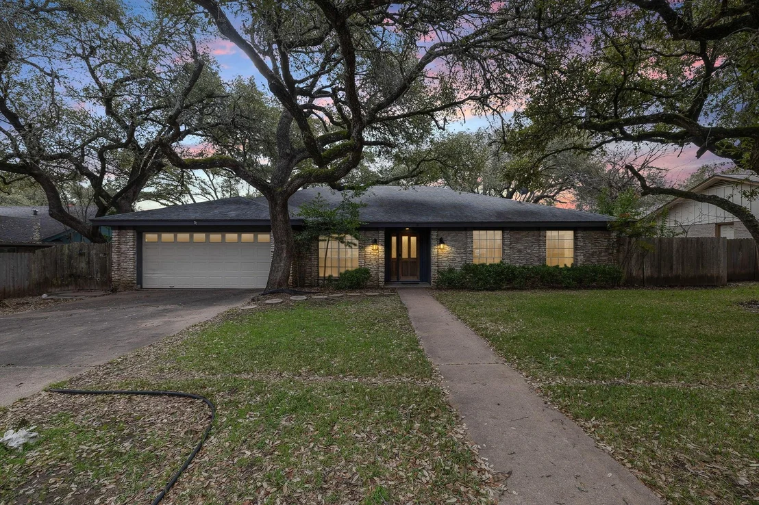 Photo of 8803 Ridgehill DR