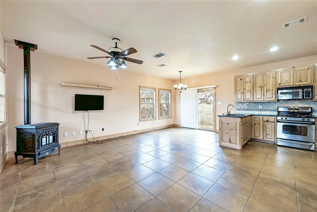 Photo of 211 Summit Ridge RD