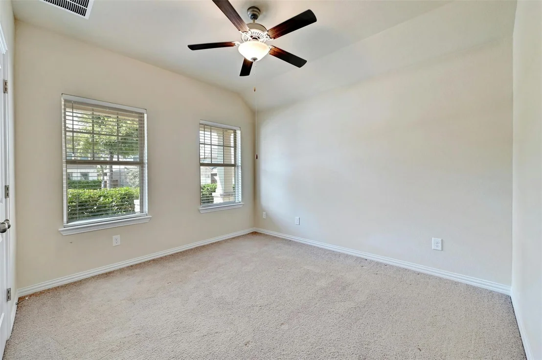 Photo of 638 Stonewood LN
