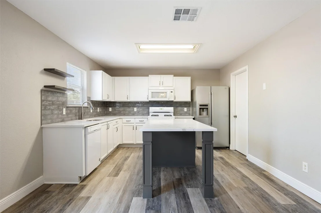 Photo of 1809 Vanderhill CV
