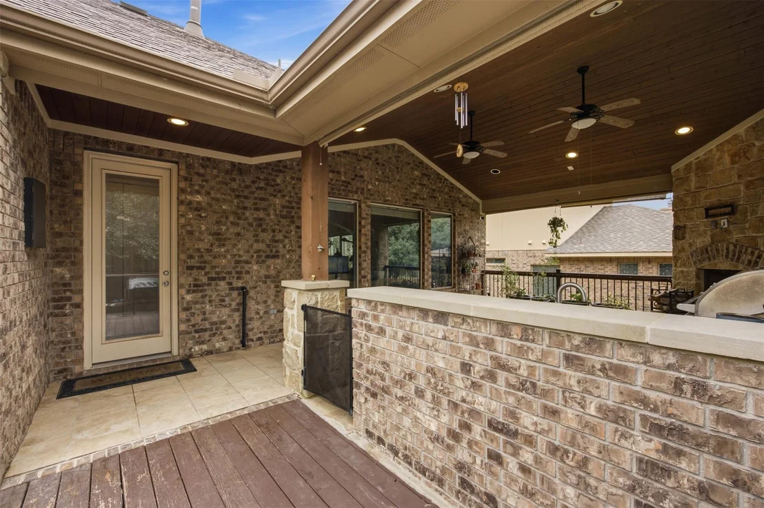 Photo of 1016 Winding Way DR