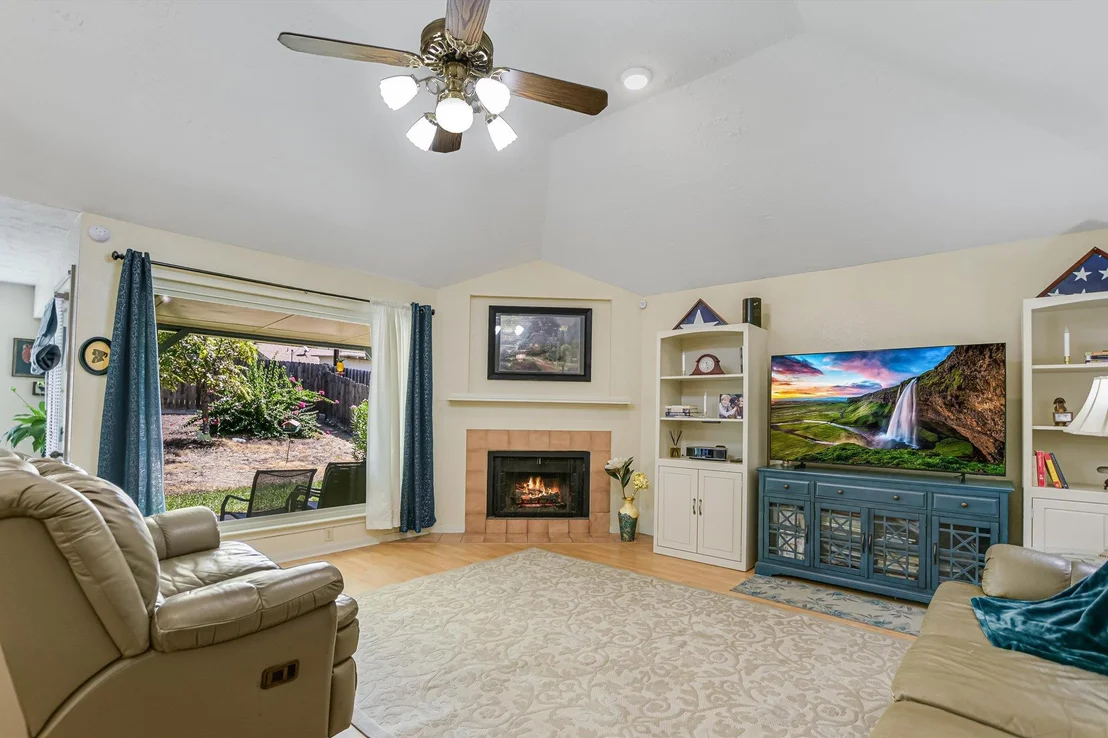 Photo of 1408 Quail Run RD