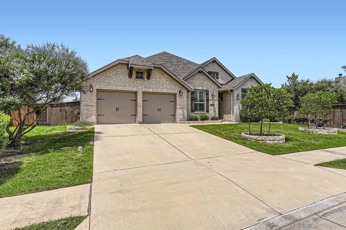 Photo of 421 Pendent DR