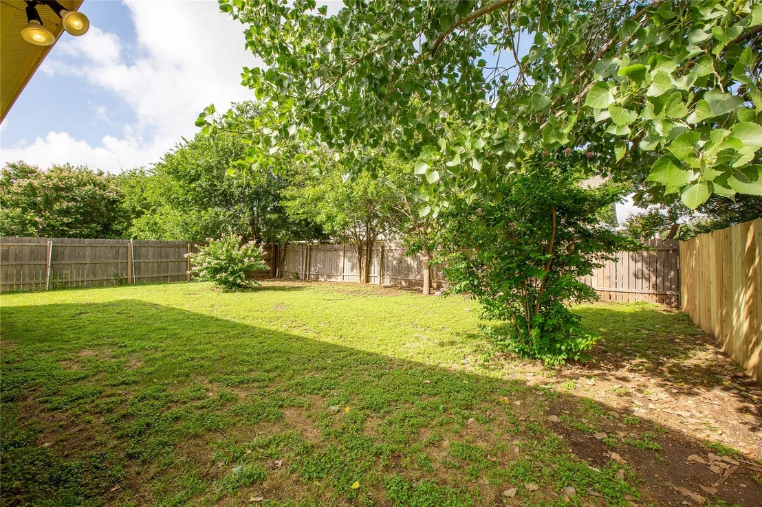 Photo of 2571 Georgian DR