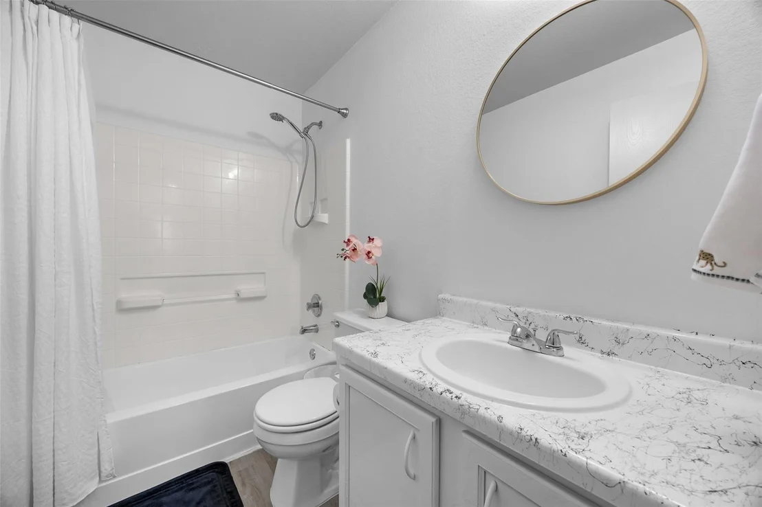 Photo of 8710 Davis Oaks TRL