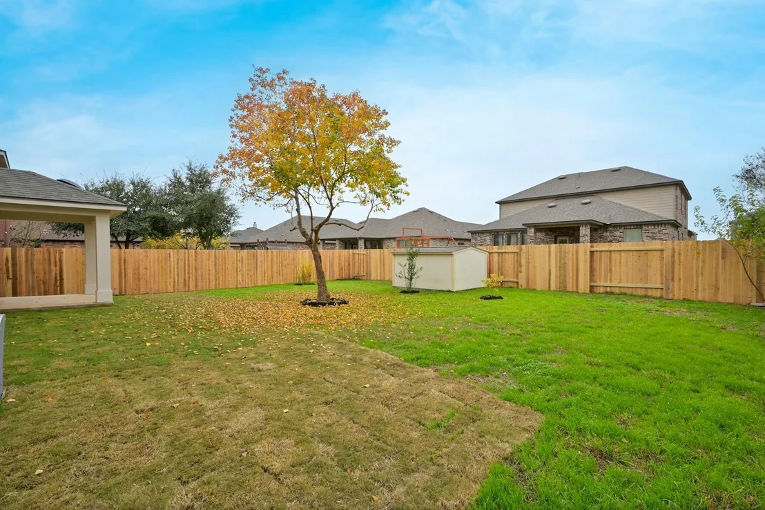 Photo of 912 Yellowstone DR