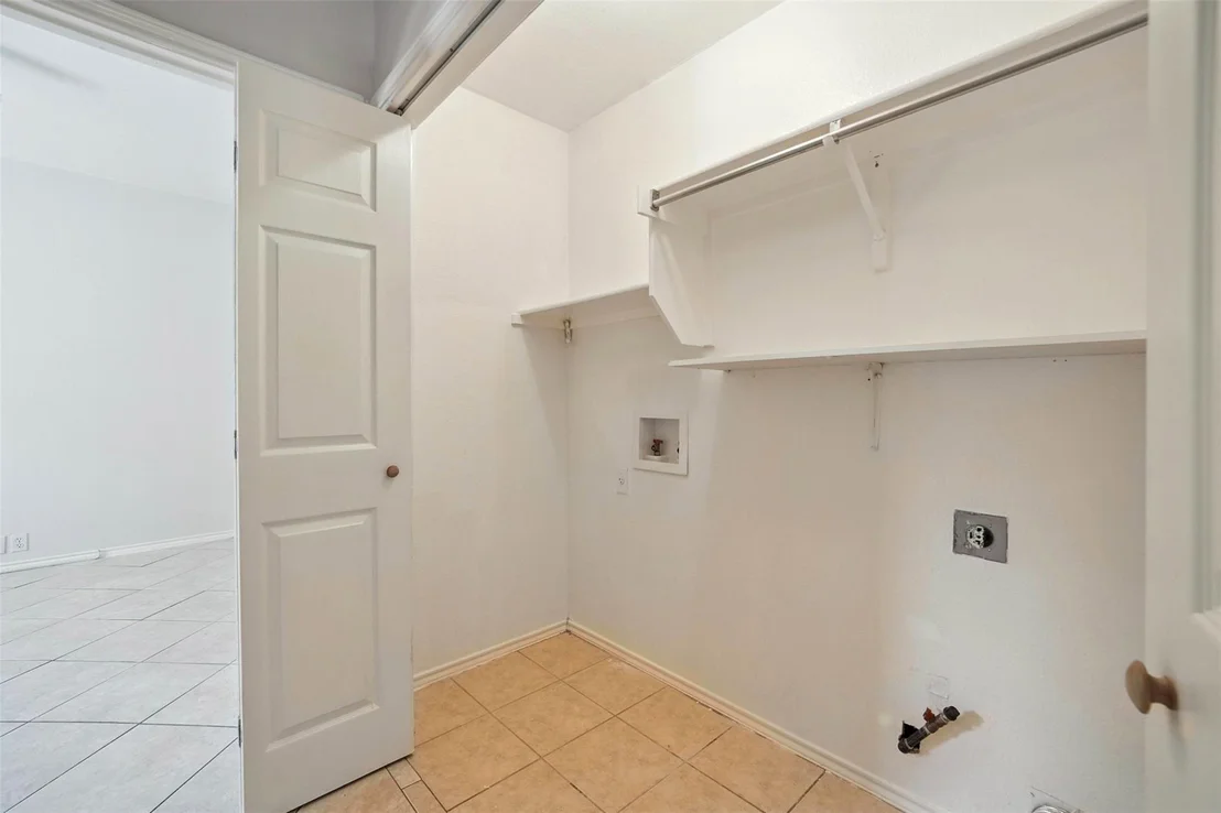 Photo of 1218 Mathias ST