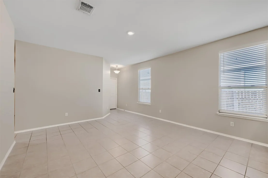 Photo of 324 Harper LN