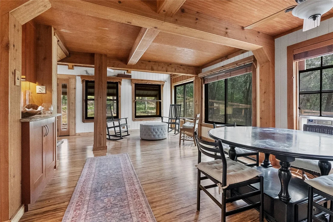 Photo of 415 Balch RD