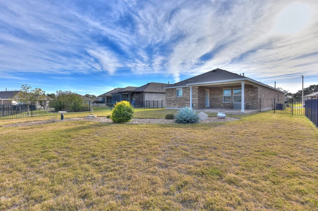 Photo of 223 Comal LN