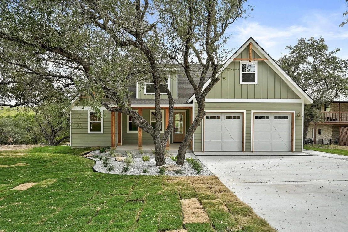 Photo of 813 Newport DR