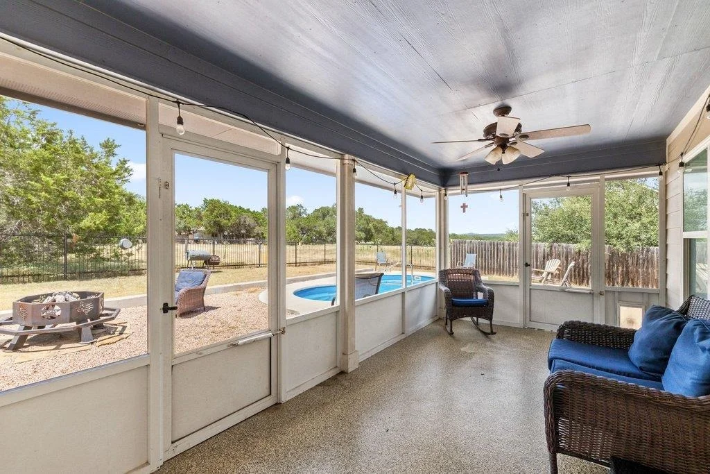 Photo of 8 Stone Creek CIR