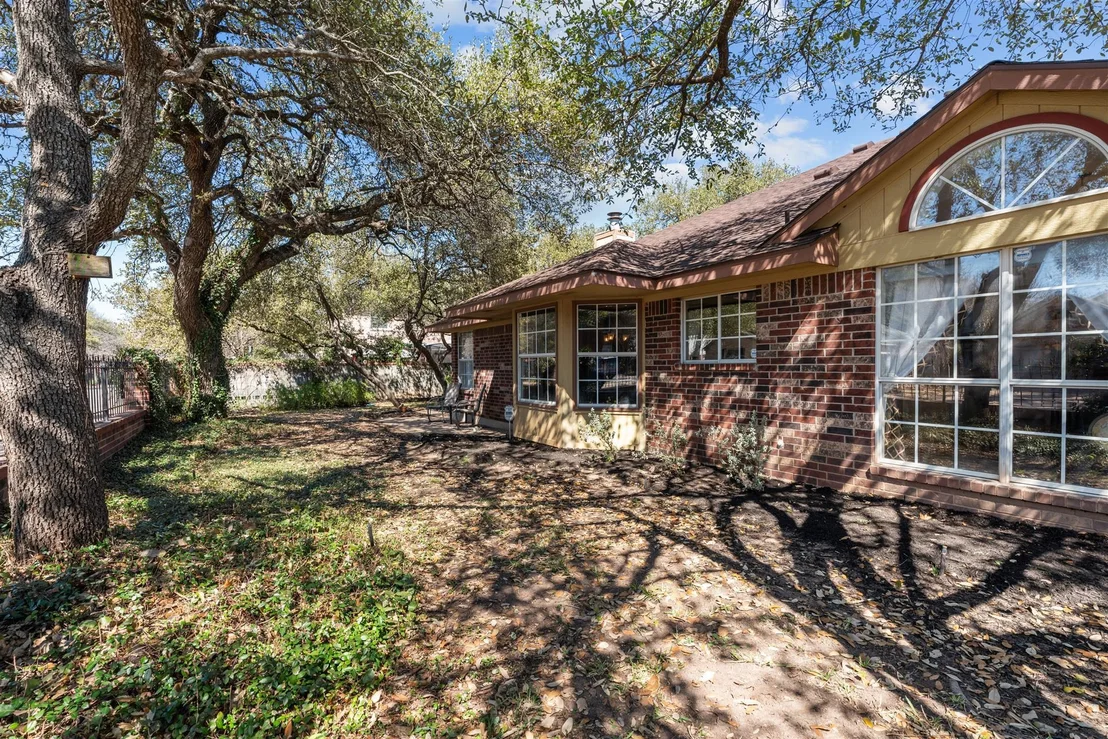 Photo of 1211 Sugarberry DR