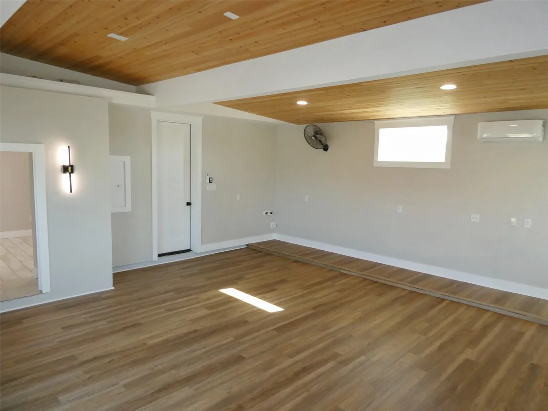 Photo of 3947 County Road 210