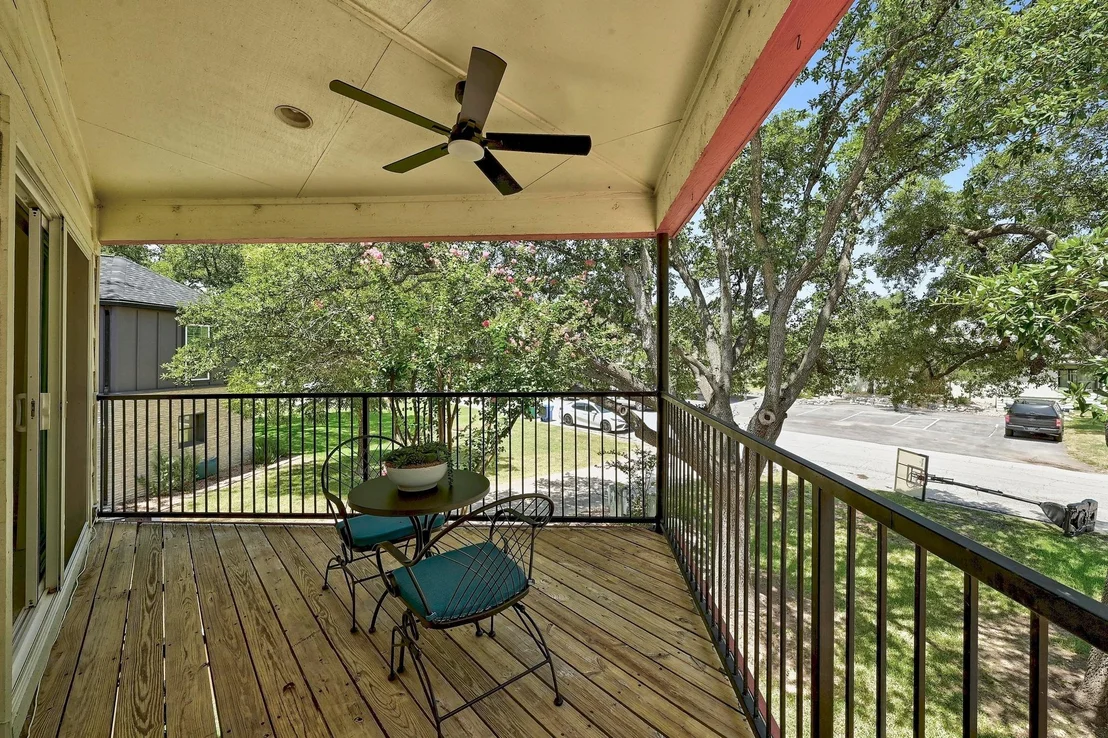 Photo of 122 Acapulco DR