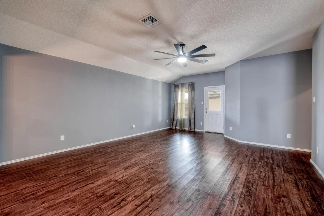 Photo of 125 Lillian DR