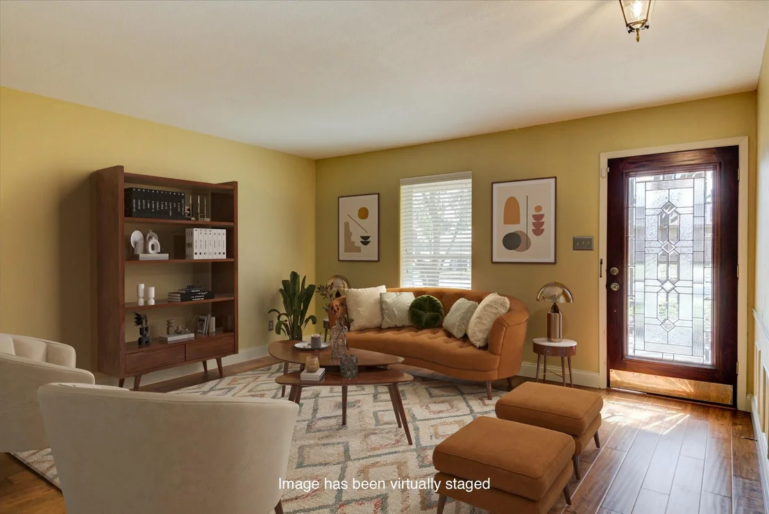 Photo of 1100 Colony North DR