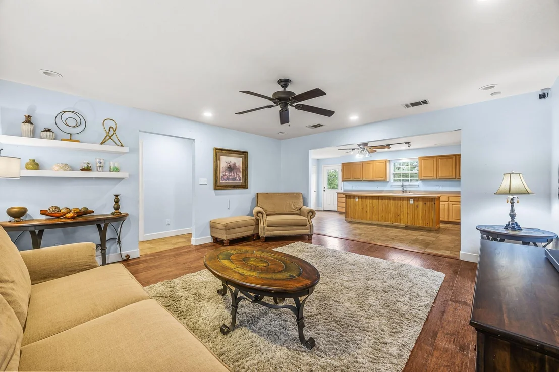 Photo of 2110 Spring Valley DR