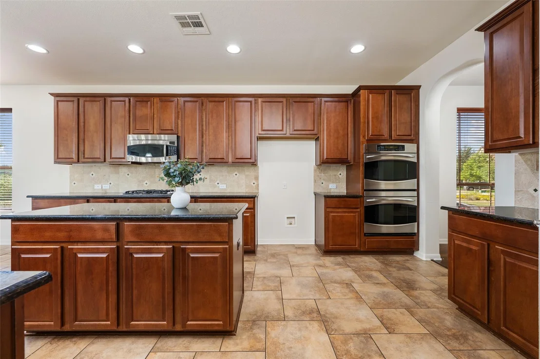 Photo of 15205 Spillman Ranch LOOP