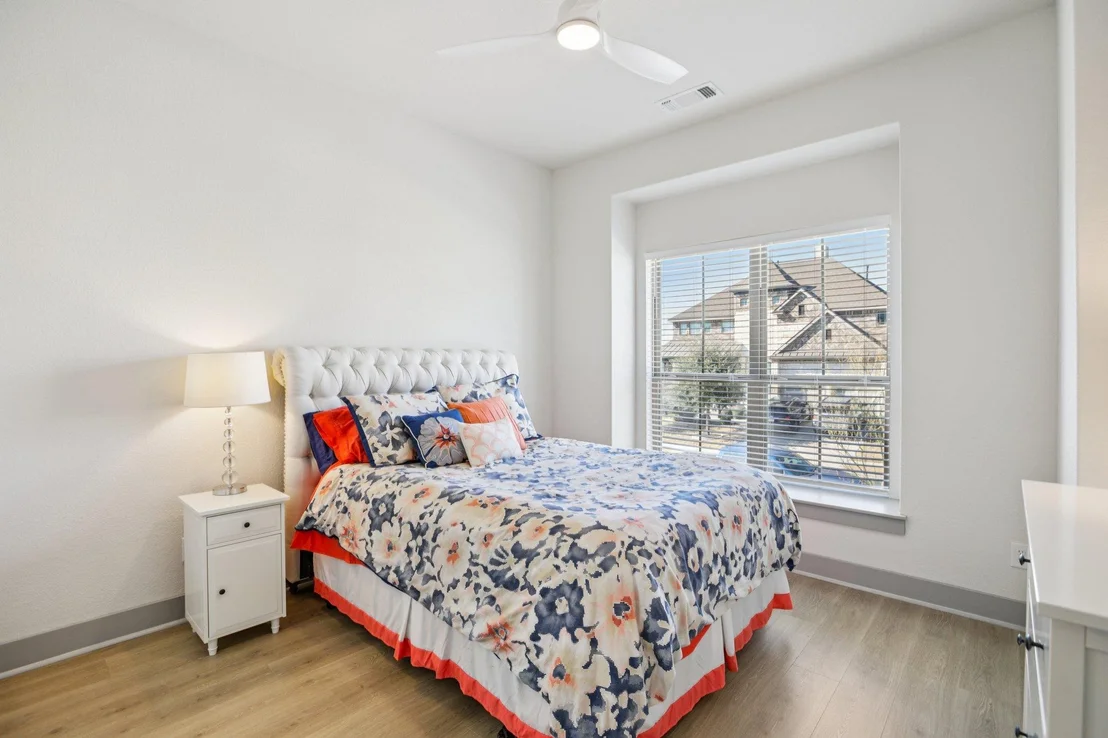 Photo of 133 Lake Spring CIR