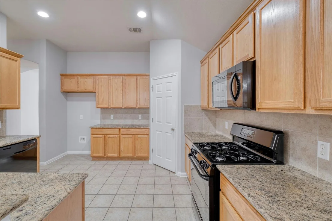 Photo of 18616 Blue Pond DR