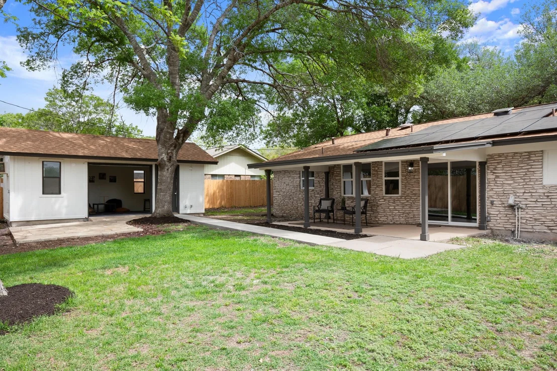 Photo of 1404 Robb LN