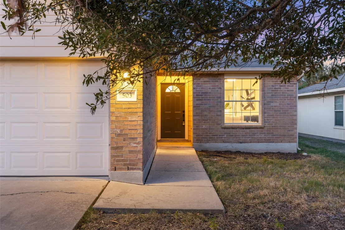 Photo of 503 Blanco Woods BLVD