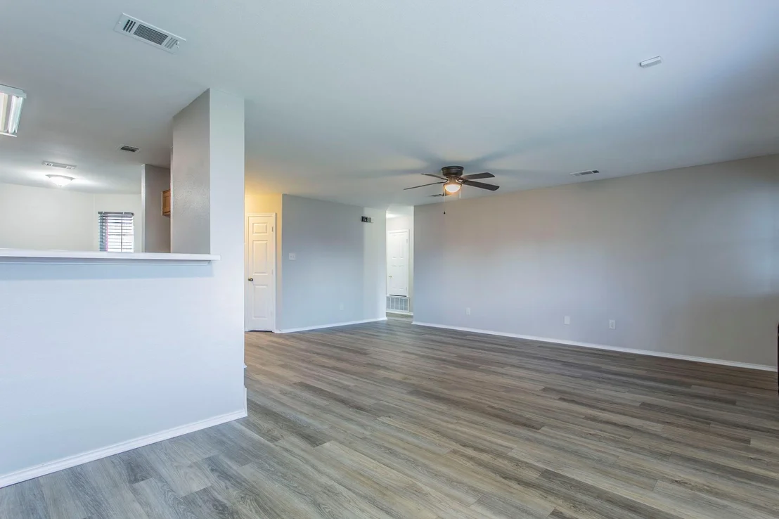Photo of 1904 Basalt DR
