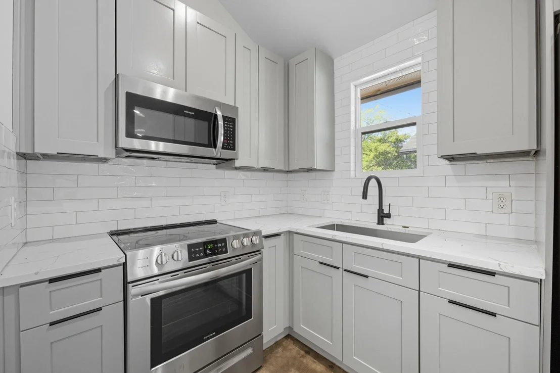 Photo of 1409 Westmoor DR