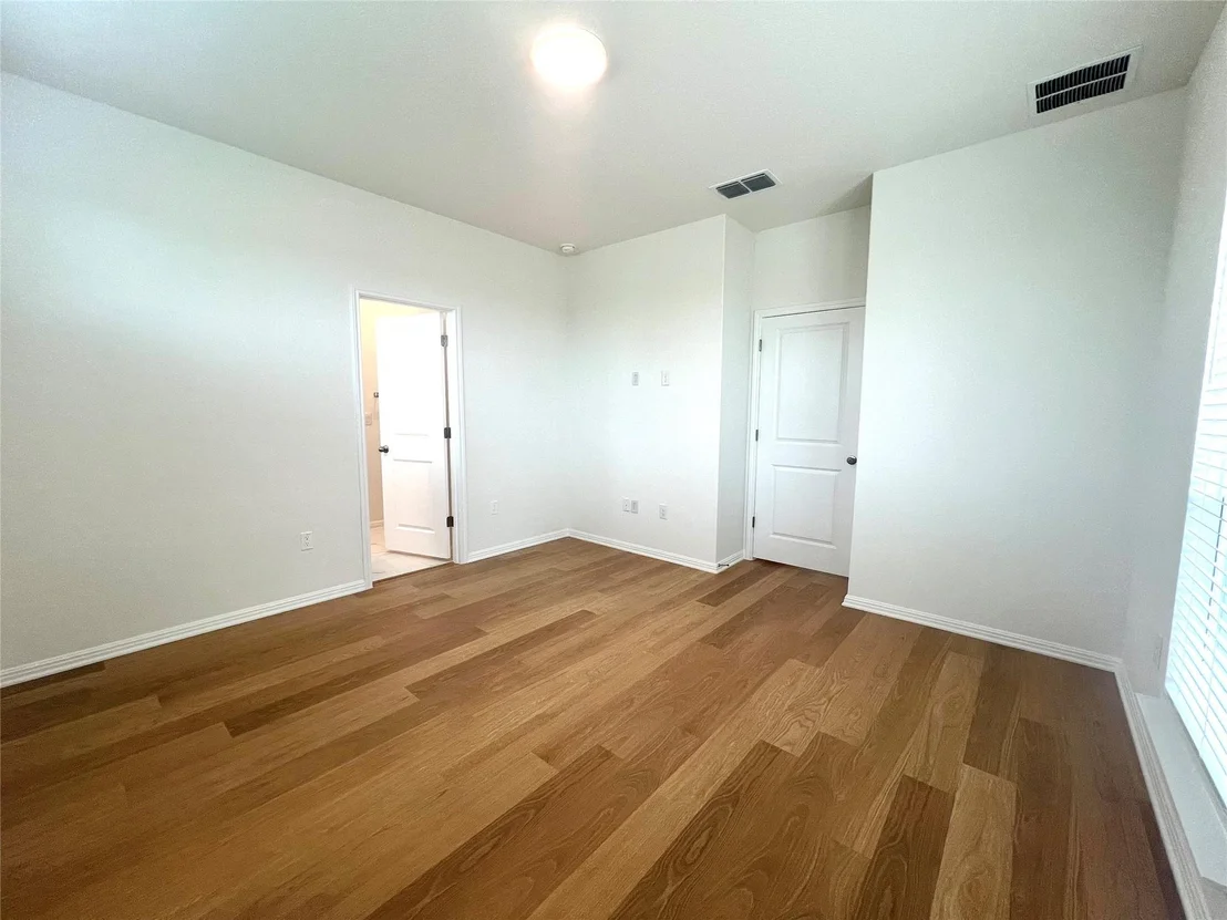 Photo of 310 Young ST