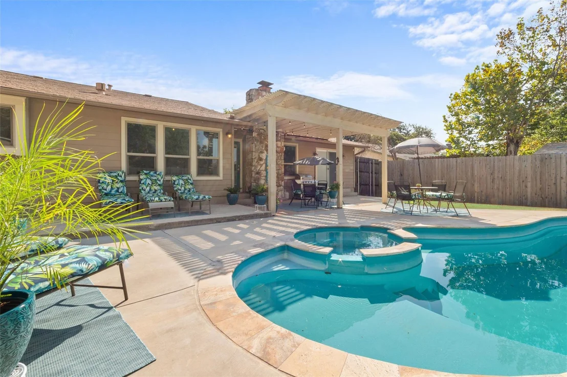 Photo of 11210 Henge DR