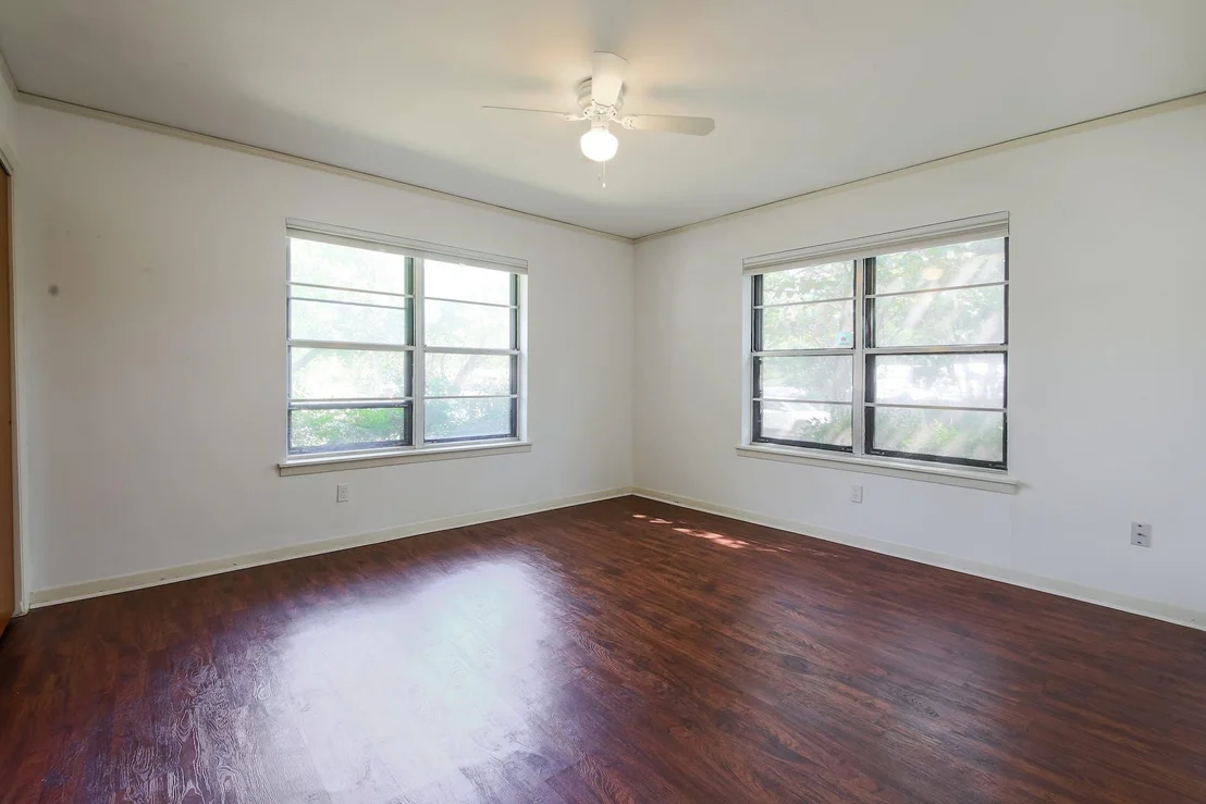 Photo of 1005 Salem LN