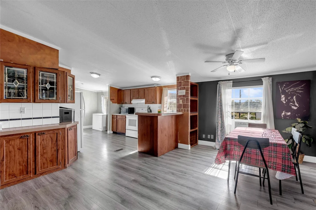 Photo of 700 Hale ST