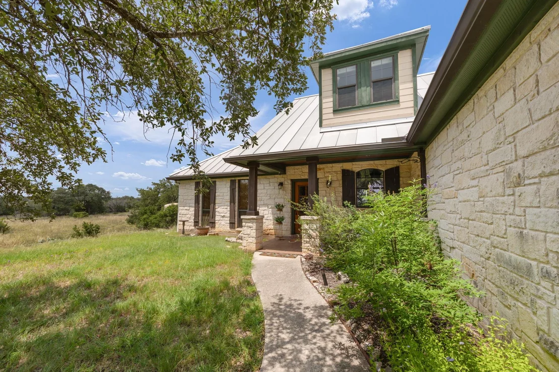 Photo of 544 River View DR