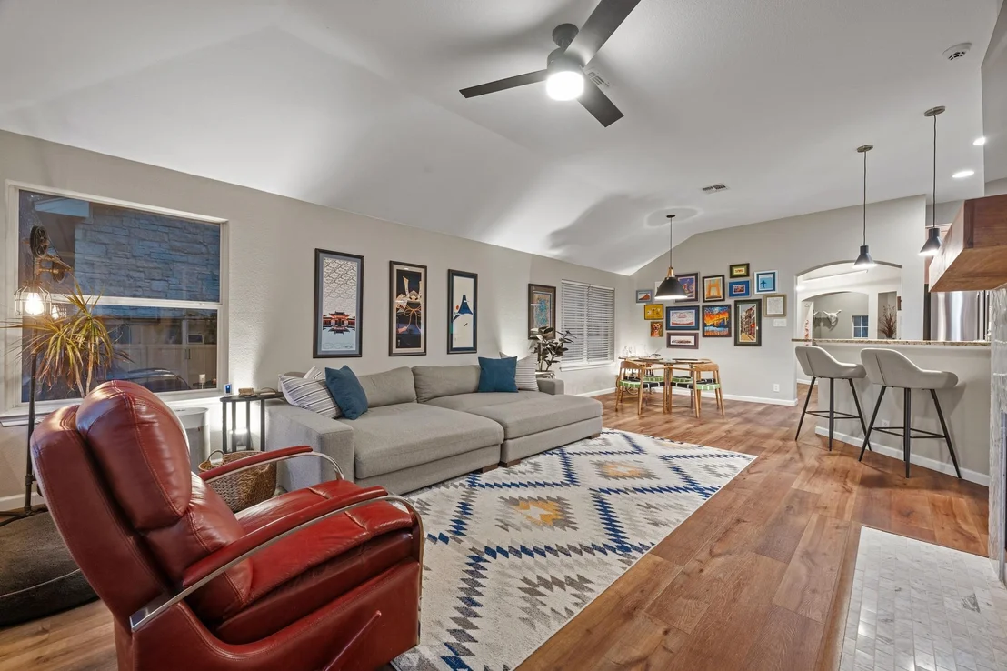 Photo of 5935 Salcon Cliff DR