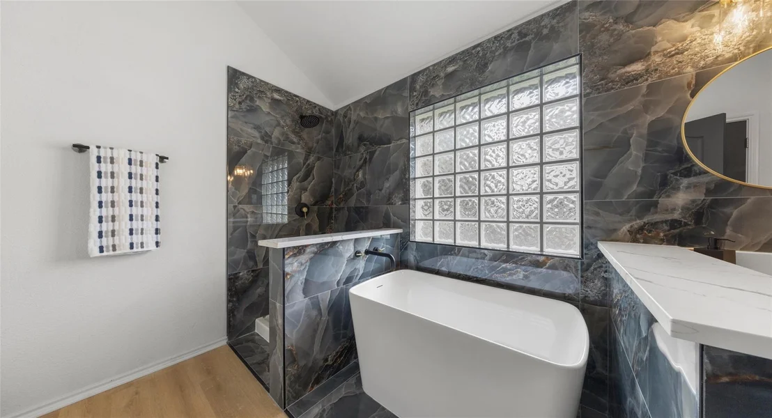 Photo of 2527 Crenshaw DR