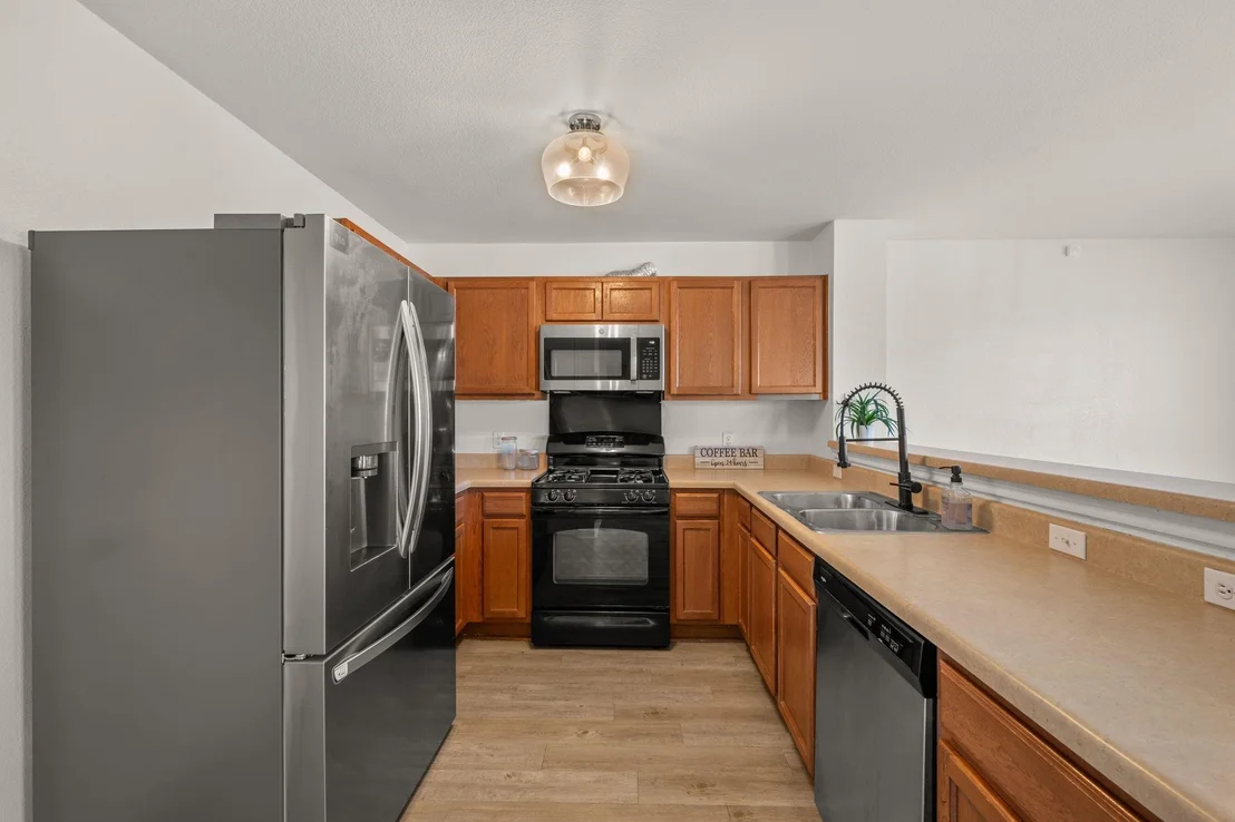 Photo of 1189 Shadow Creek BLVD