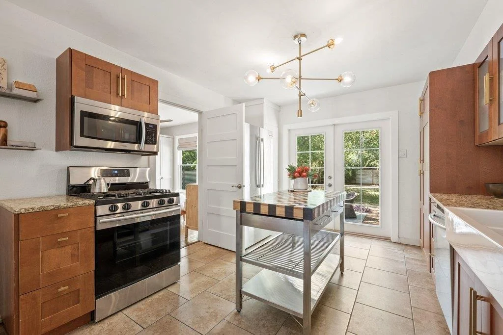 Photo of 403 W 55th ST