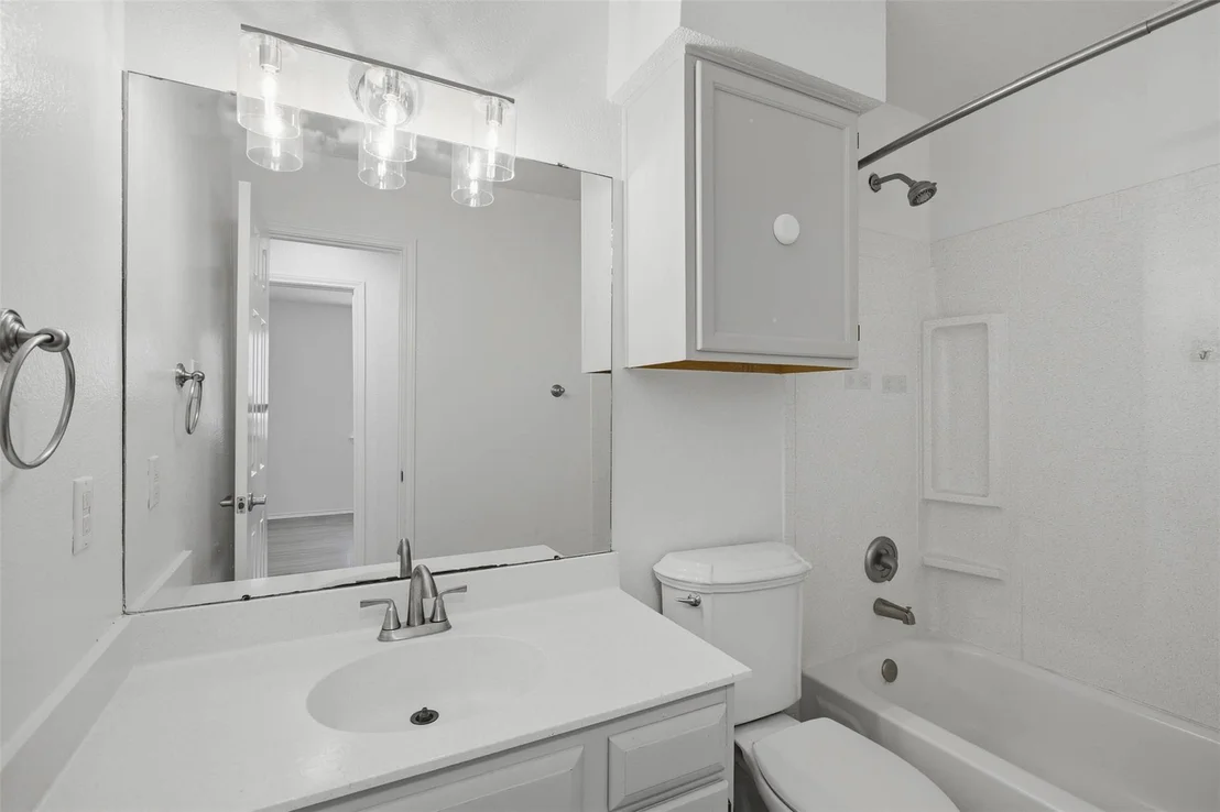 Photo of 1206 Garden Path DR
